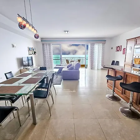 Seaview 3 Bedrooms In Balluta S5 Daire *