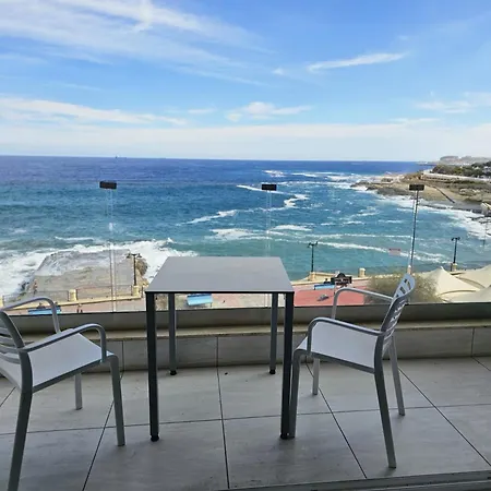 Apartment Seaview 3 Bedrooms In Balluta S5