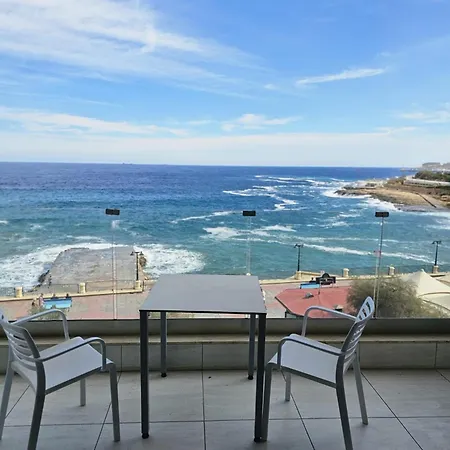 Seaview 3 Bedrooms In Balluta S5 Apartment