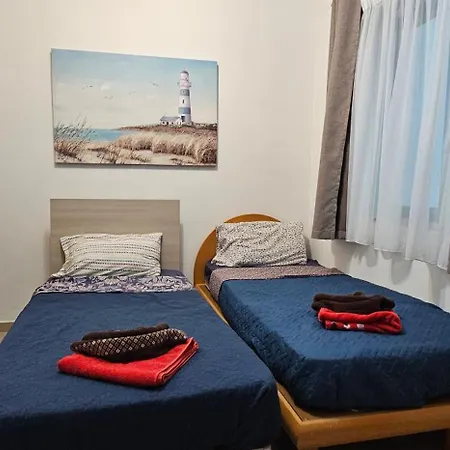 Seaview 3 Bedrooms In Balluta S5 *