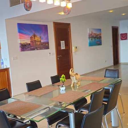 Apartment Seaview 3 Bedrooms In Balluta S5 *