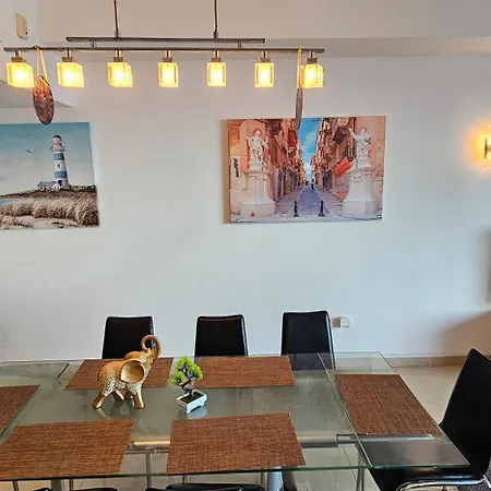 Seaview 3 Bedrooms In Balluta S5 * Sliema