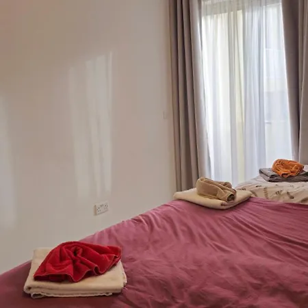 アパート Seaview 3 Bedrooms In Balluta S5 スリーマ