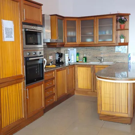 Seaview 3 Bedrooms In Balluta S5 Sliema