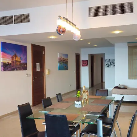 Seaview 3 Bedrooms In Balluta S5 Apartment
