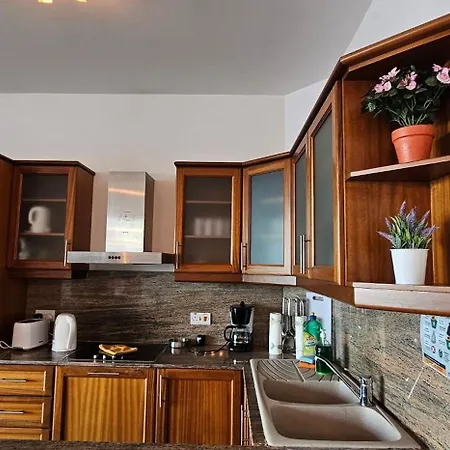 Seaview 3 Bedrooms In Balluta S5 Apartment *